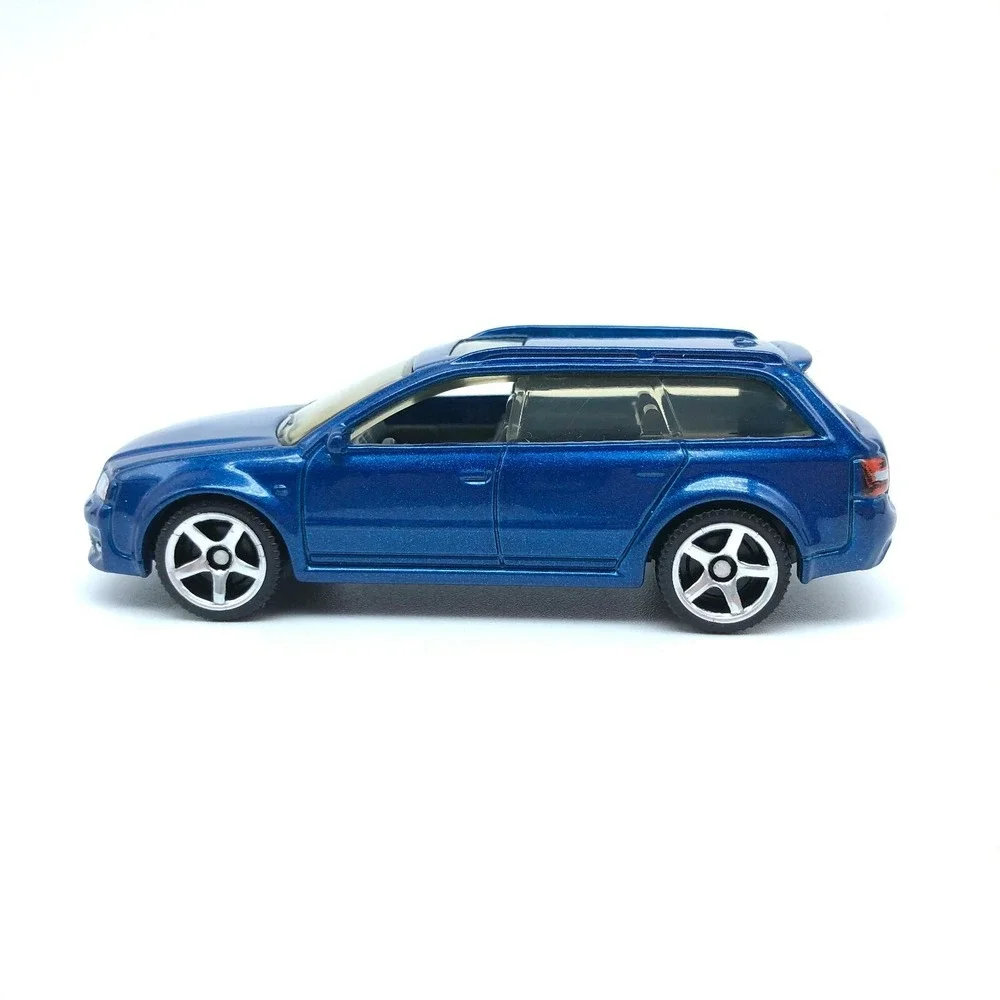 Matchbox 2004 '04 Audi RS 6 Avant Car Wagon Blue Die Cast‎ 1/64 Scale Road Trip